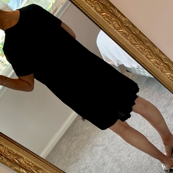 Zara Black Dress with Pleated Back - Picture 3 of 4
